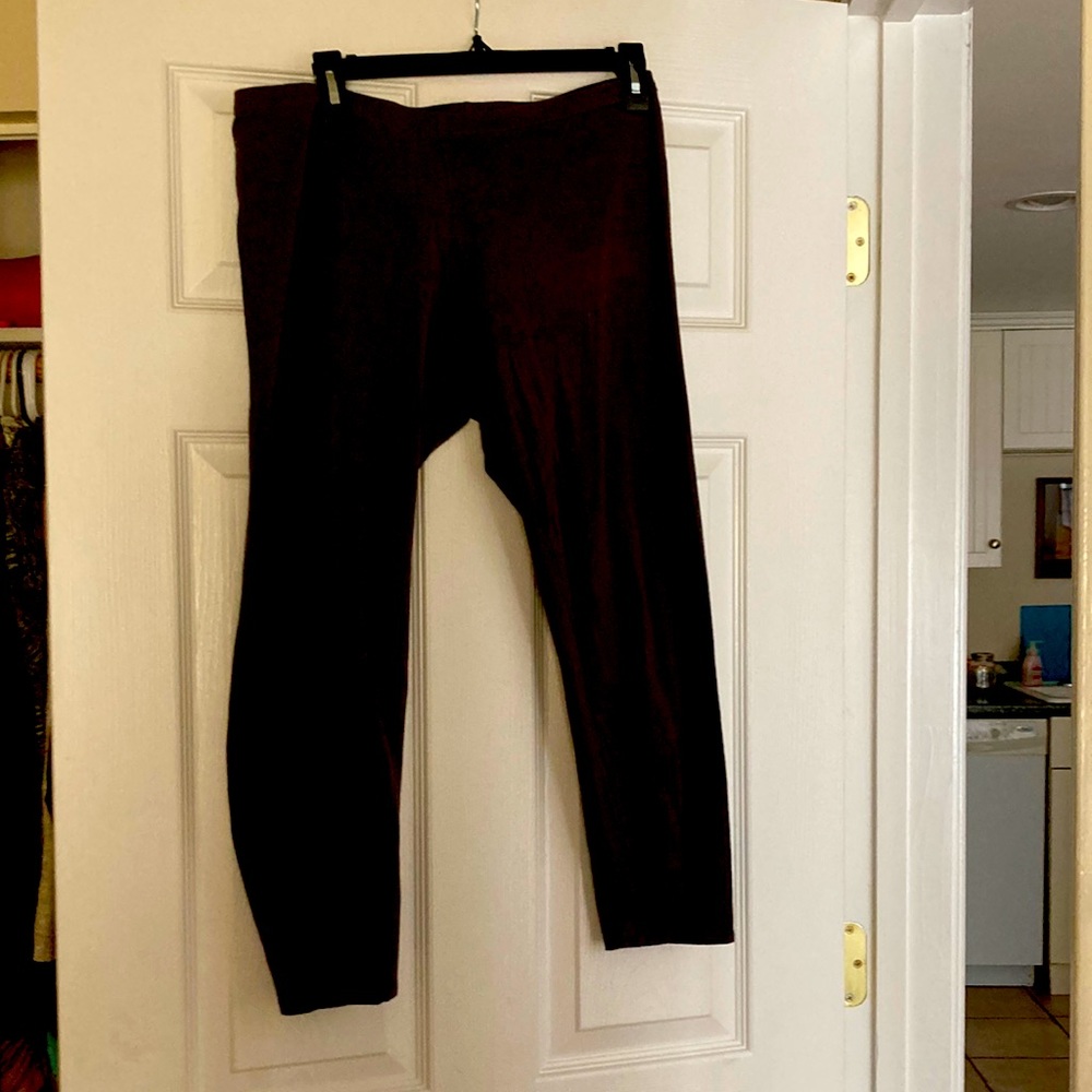 Eileen Fisher Leggings Pants gently used. 90% cotton 10% Lycra Grey